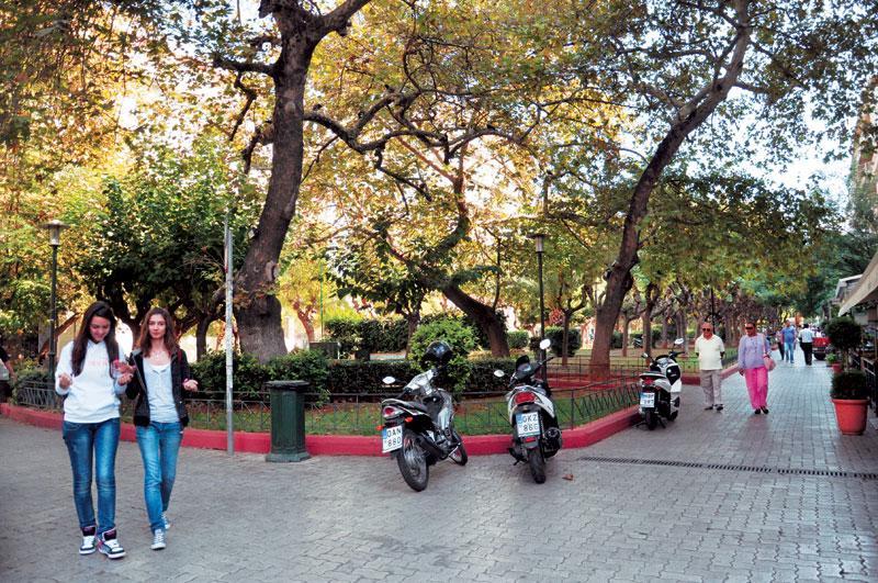 Errathens Cherry And Berry Apartments - Athens Center Esterno foto